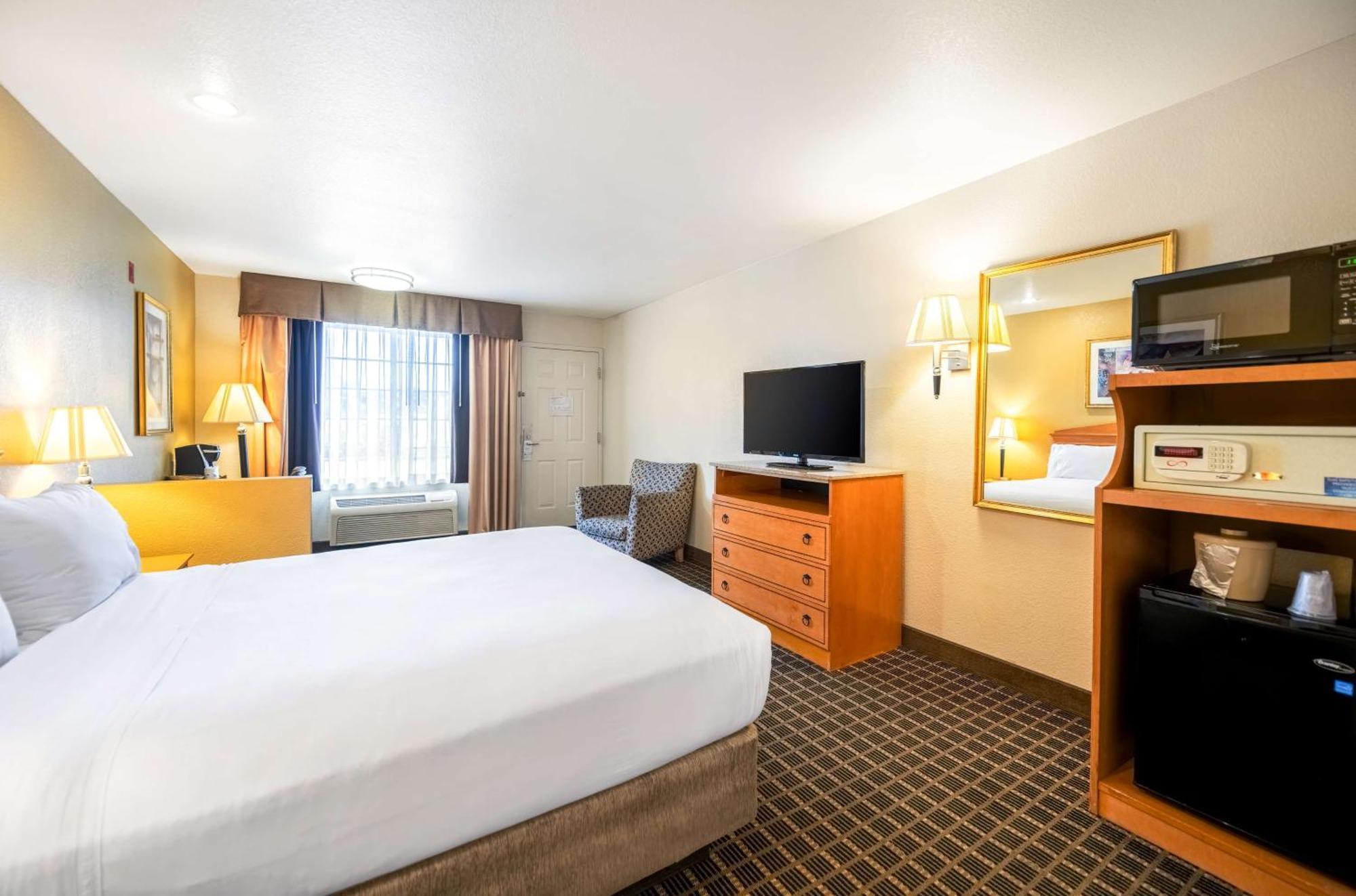 ชัวร์สเตย์พลัส โฮเทล บาย เบสต์ เวสเทิร์น ซานโฮเซ เซนทรัล ซิตี้ Hotel ภายนอก รูปภาพ