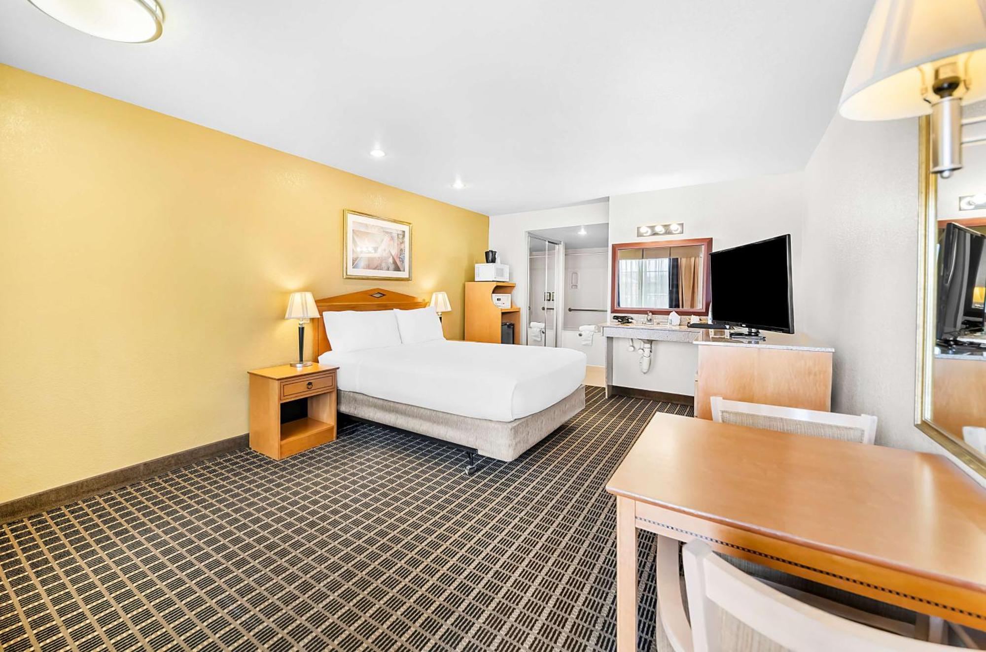 ชัวร์สเตย์พลัส โฮเทล บาย เบสต์ เวสเทิร์น ซานโฮเซ เซนทรัล ซิตี้ Hotel ภายนอก รูปภาพ