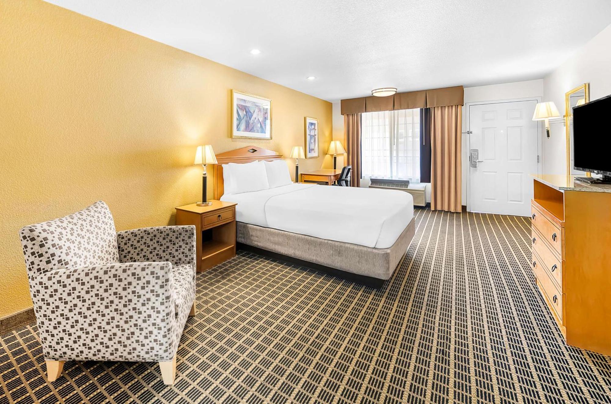 ชัวร์สเตย์พลัส โฮเทล บาย เบสต์ เวสเทิร์น ซานโฮเซ เซนทรัล ซิตี้ Hotel ภายนอก รูปภาพ